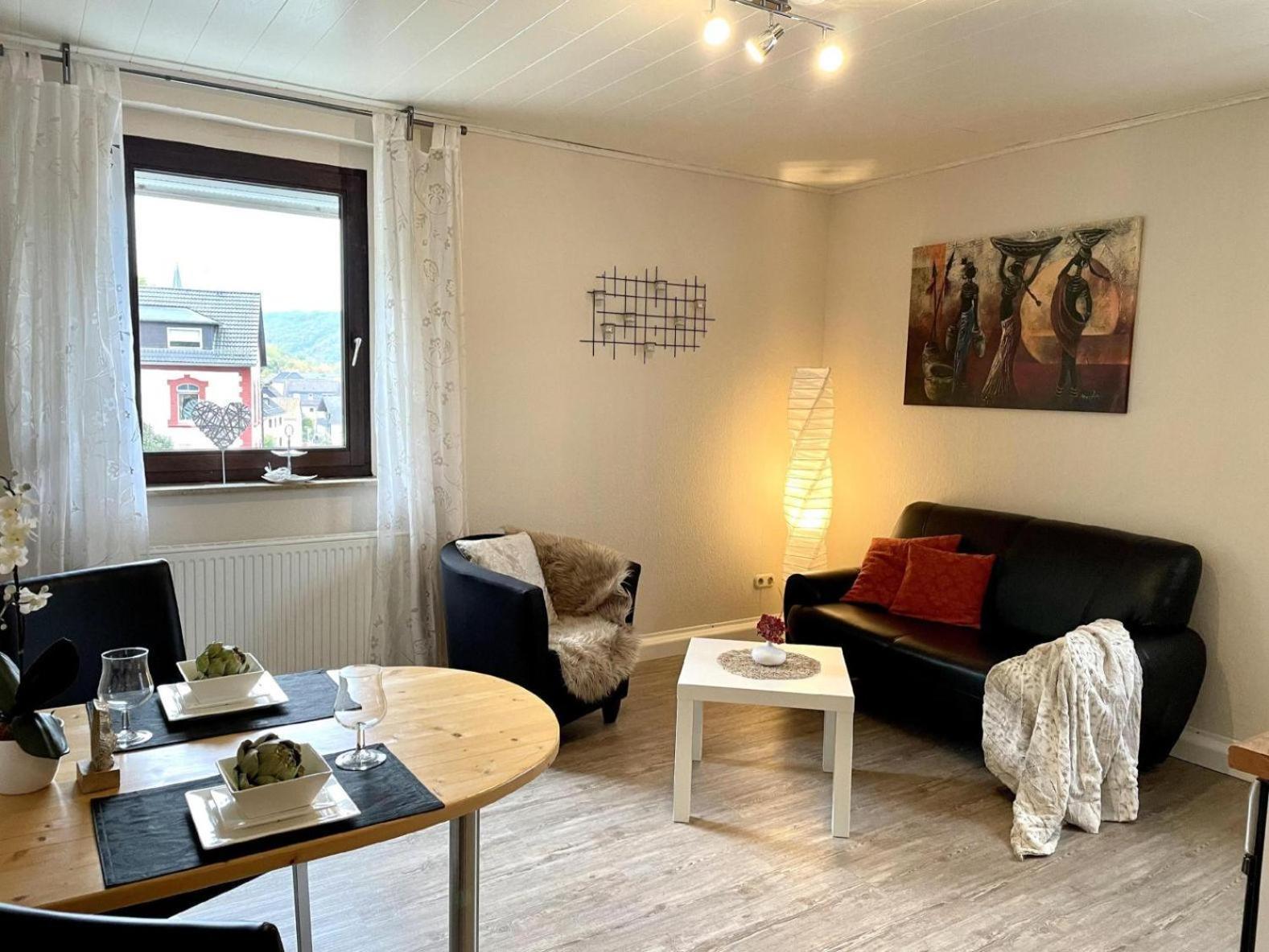 Ferienwohnung Am Kreuzberg 슈라이덴 외부 사진